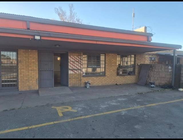 INDUSTRIAL FOR SALE IN VANDERBIJLPARK NW